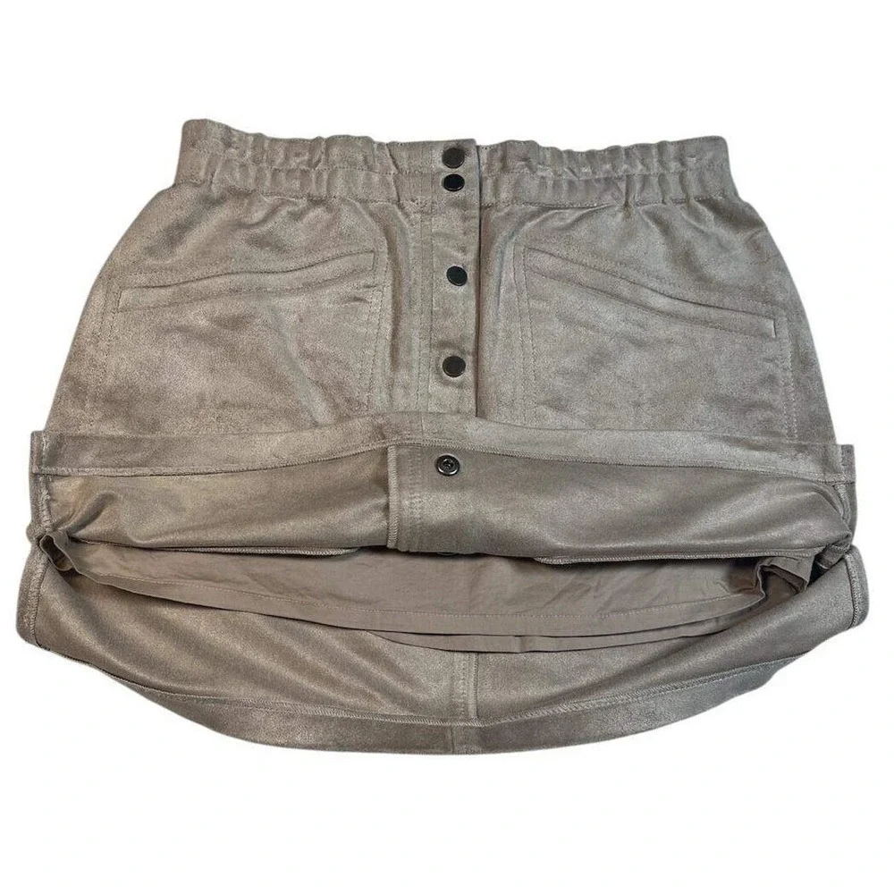 BCBGMAXAZRIA Faux Suede Mini Skirt Button Front Pockets Beige XXS‎ Nwot ($138)